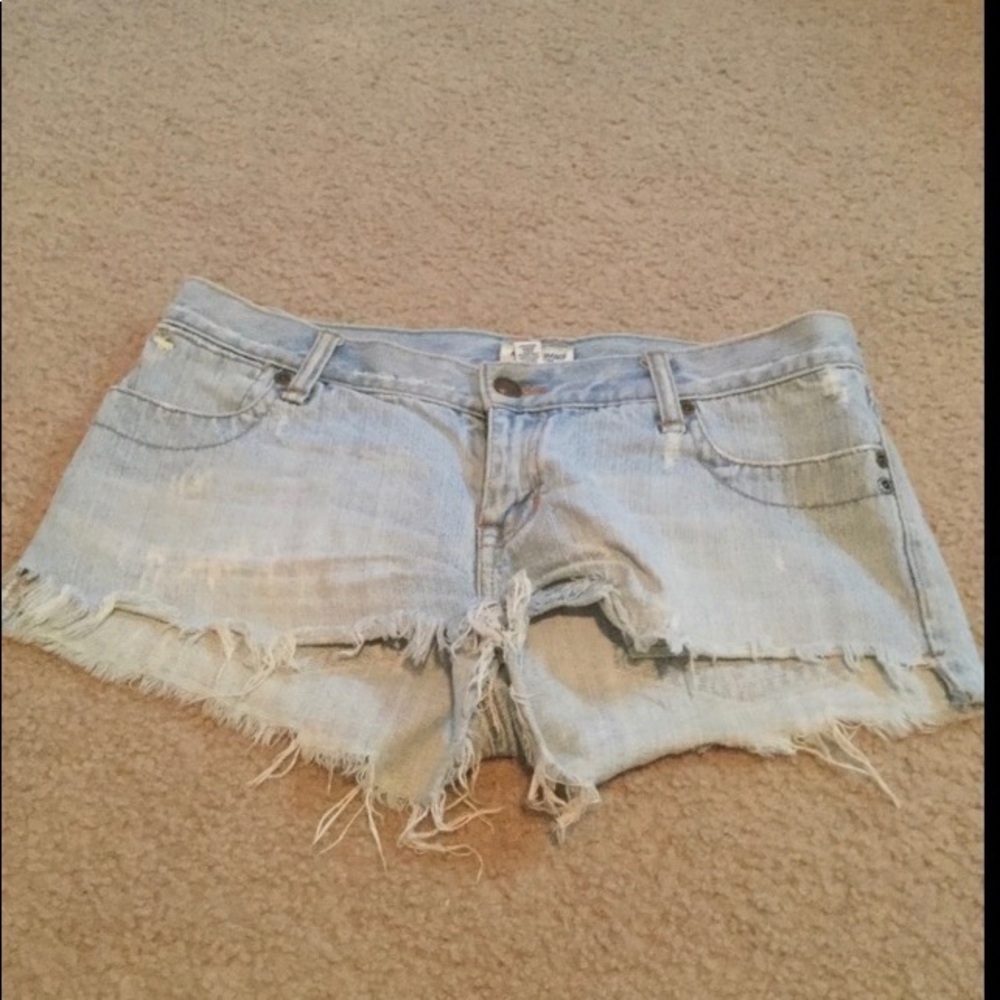 Daisy dukes 💜💜💜
